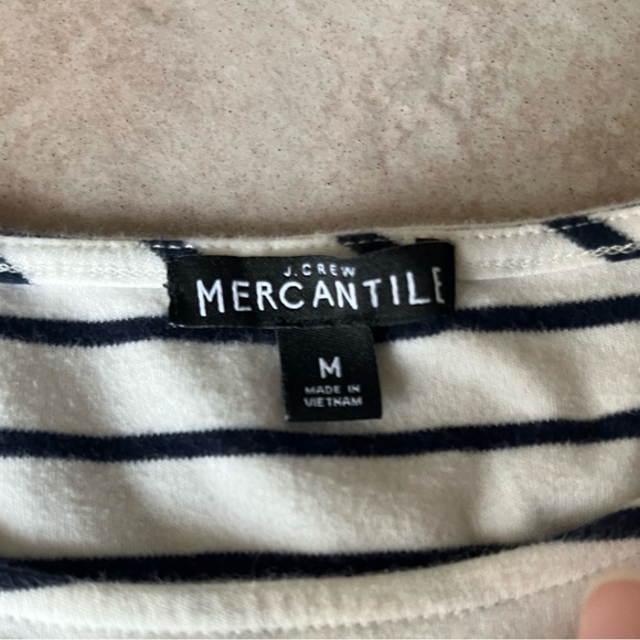 3/$25 J crew black and white striped mercantile top - Picture 4 of 4